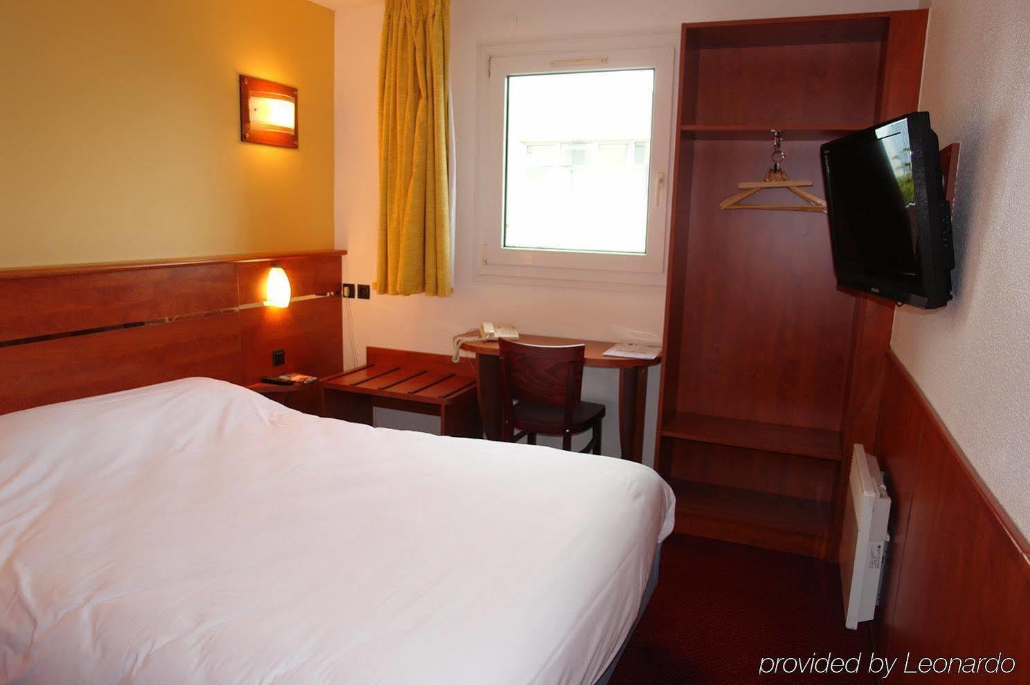 Brit Hotel Rennes Cesson Exterior foto
